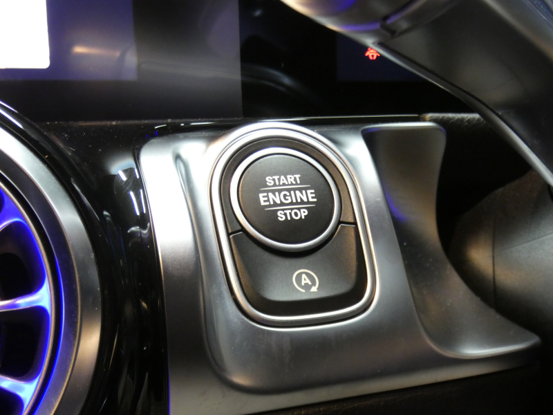 メルセデスベンツ GLB GLB250 4MATIC ｽﾎﾟｰﾂ ﾚｰﾀﾞｰｾｰﾌﾃｨPKG　1ｵｰﾅｰ meｺﾈｸﾄ ｷｰﾚｽｺﾞｰ AMGｴｱﾛ&20ｲﾝﾁAW 黒本革ｼｰﾄ MBUXﾅﾋﾞ 地ﾃﾞｼﾞ 360度ｶﾒﾗ ﾀﾞｲﾅﾐｯｸｾﾚｸﾄ ﾊﾟﾄﾞﾙｼﾌﾄ 前後ﾄﾞﾗﾚｺ 自動ﾘｱｹﾞｰﾄ/ﾌｯﾄOP LEDﾍｯﾄﾞﾗｲﾄ ｵｰﾄHB　2年保証付