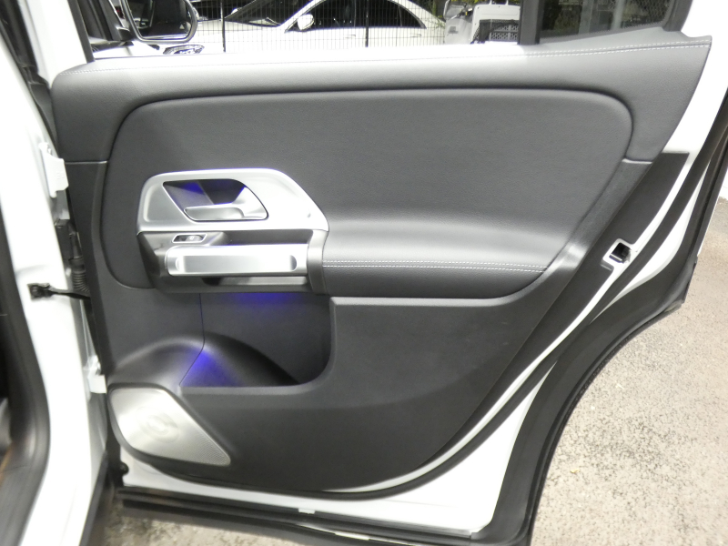 メルセデスベンツ GLB GLB250 4MATIC ｽﾎﾟｰﾂ ﾚｰﾀﾞｰｾｰﾌﾃｨPKG　1ｵｰﾅｰ meｺﾈｸﾄ ｷｰﾚｽｺﾞｰ AMGｴｱﾛ&20ｲﾝﾁAW 黒本革ｼｰﾄ MBUXﾅﾋﾞ 地ﾃﾞｼﾞ 360度ｶﾒﾗ ﾀﾞｲﾅﾐｯｸｾﾚｸﾄ ﾊﾟﾄﾞﾙｼﾌﾄ 前後ﾄﾞﾗﾚｺ 自動ﾘｱｹﾞｰﾄ/ﾌｯﾄOP LEDﾍｯﾄﾞﾗｲﾄ ｵｰﾄHB　2年保証付