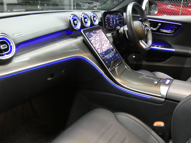 メルセデスベンツ Cクラス C200 ｽﾃｰｼｮﾝﾜｺﾞﾝ AVG AMGﾗｲﾝ&ﾚｻﾞｰｴｸｽｸﾙｰｼﾌﾞ&ﾍﾞｰｼｯｸPKG　ISG搭載 AMGｴｱﾛ&18AW ﾘｱｱｸｽﾙｽﾃｱﾘﾝｸﾞ 黒革ｼｰﾄ ﾊﾟﾉﾗﾏSR MBUXﾅﾋﾞ 地ﾃﾞｼﾞ 360ｶﾒﾗ Appleｶｰﾌﾟﾚｲ ﾍｯﾄﾞｱｯﾌﾟD ﾃﾞｼﾞﾀﾙｺｯｸﾋﾟｯﾄD 自動ﾘｱｹﾞｰﾄ DIGITALﾗｲﾄ　2年保証付