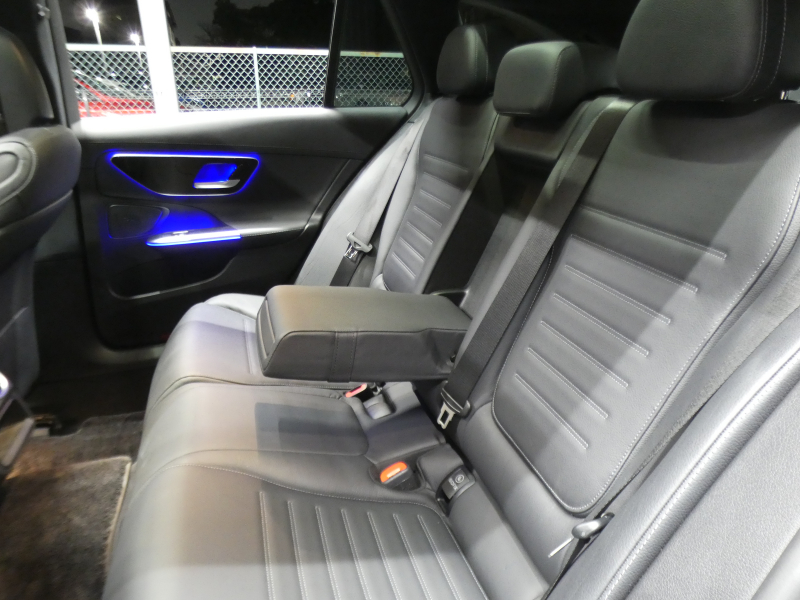 メルセデスベンツ Cクラス C200 ｽﾃｰｼｮﾝﾜｺﾞﾝ AVG AMGﾗｲﾝ&ﾚｻﾞｰｴｸｽｸﾙｰｼﾌﾞ&ﾍﾞｰｼｯｸPKG　ISG搭載 AMGｴｱﾛ&18AW ﾘｱｱｸｽﾙｽﾃｱﾘﾝｸﾞ 黒革ｼｰﾄ ﾊﾟﾉﾗﾏSR MBUXﾅﾋﾞ 地ﾃﾞｼﾞ 360ｶﾒﾗ Appleｶｰﾌﾟﾚｲ ﾍｯﾄﾞｱｯﾌﾟD ﾃﾞｼﾞﾀﾙｺｯｸﾋﾟｯﾄD 自動ﾘｱｹﾞｰﾄ DIGITALﾗｲﾄ　2年保証付