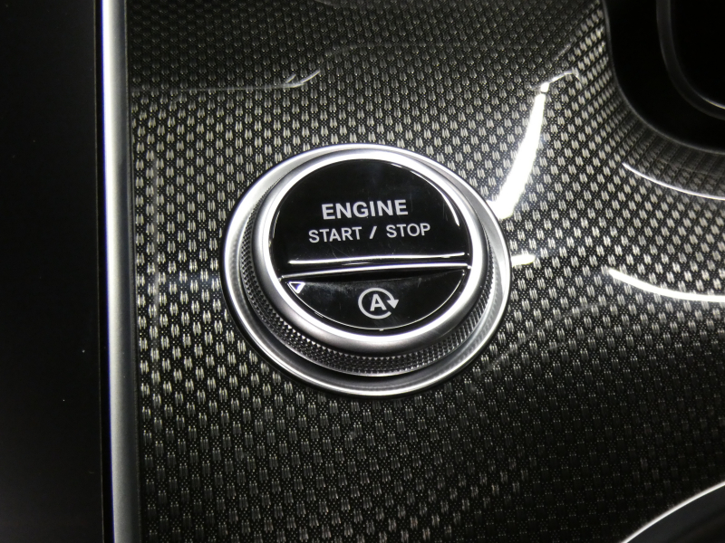 メルセデスベンツ Cクラス C200 ｽﾃｰｼｮﾝﾜｺﾞﾝ AVG AMGﾗｲﾝ&ﾚｻﾞｰｴｸｽｸﾙｰｼﾌﾞ&ﾍﾞｰｼｯｸPKG　ISG搭載 AMGｴｱﾛ&18AW ﾘｱｱｸｽﾙｽﾃｱﾘﾝｸﾞ 黒革ｼｰﾄ ﾊﾟﾉﾗﾏSR MBUXﾅﾋﾞ 地ﾃﾞｼﾞ 360ｶﾒﾗ Appleｶｰﾌﾟﾚｲ ﾍｯﾄﾞｱｯﾌﾟD ﾃﾞｼﾞﾀﾙｺｯｸﾋﾟｯﾄD 自動ﾘｱｹﾞｰﾄ DIGITALﾗｲﾄ　2年保証付