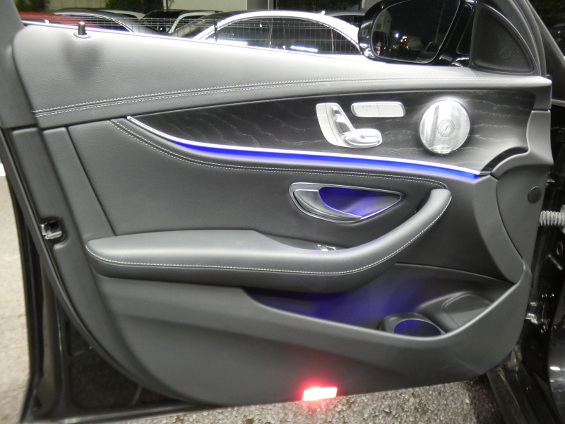 メルセデスベンツ Eクラス E300 ｽﾎﾟｰﾂ ｴｸｽｸﾙｰｼﾌﾞ&ﾚｰﾀﾞｰｾｰﾌﾃｨPKG　後期 1ｵｰﾅｰ meｺﾈｸﾄ ﾌﾞﾗｯｸﾅｯﾊﾟﾚｻﾞｰ/前後ﾋｰﾀｰ ﾊﾟﾉﾗﾏSR MBUXﾅﾋﾞ 地ﾃﾞｼﾞ 360度ｶﾒﾗ 前後ﾄﾞﾗﾚｺ Burmester ﾍｯﾄﾞｱｯﾌﾟD ｴｱﾊﾞﾗﾝｽPKG ｵｰﾄﾄﾗﾝｸ AMGｴｱﾛ&19ｲﾝﾁAW　2年保証付