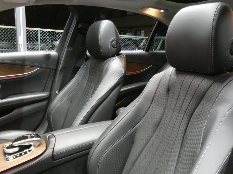 メルセデスベンツ Eクラス E450 4MATIC ｴｸｽｸﾙｰｼﾌﾞ ｴｸｽｸﾙｰｼﾌﾞ&ﾚｰﾀﾞｰｾｰﾌﾃｨPKG　中期 meｺﾈｸﾄ ﾅｯﾊﾟ黒革/ﾍﾞﾝﾁﾚｰﾀｰ/前後ﾋｰﾀｰ ﾊﾟﾉﾗﾏｻﾝﾙｰﾌ 純正ﾅﾋﾞ 地ﾃﾞｼﾞ AppleCarPlay 360度ｶﾒﾗ Burmester ｴｱﾊﾞﾗﾝｽPKG ﾍｯﾄﾞｱｯﾌﾟD 自動ﾄﾗﾝｸ/ﾌｯﾄOP LEDﾗｲﾄ/自動HB　2年保証付