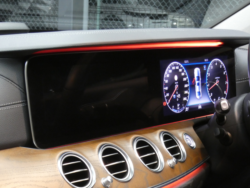 メルセデスベンツ Eクラス E450 4MATIC ｴｸｽｸﾙｰｼﾌﾞ ｴｸｽｸﾙｰｼﾌﾞ&ﾚｰﾀﾞｰｾｰﾌﾃｨPKG　中期 meｺﾈｸﾄ ﾅｯﾊﾟ黒革/ﾍﾞﾝﾁﾚｰﾀｰ/前後ﾋｰﾀｰ ﾊﾟﾉﾗﾏｻﾝﾙｰﾌ 純正ﾅﾋﾞ 地ﾃﾞｼﾞ AppleCarPlay 360度ｶﾒﾗ Burmester ｴｱﾊﾞﾗﾝｽPKG ﾍｯﾄﾞｱｯﾌﾟD 自動ﾄﾗﾝｸ/ﾌｯﾄOP LEDﾗｲﾄ/自動HB　2年保証付