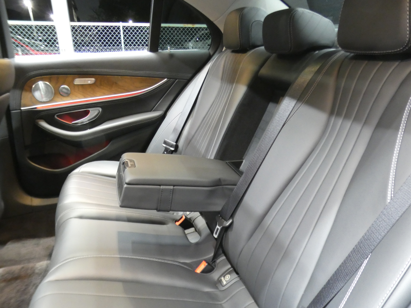 メルセデスベンツ Eクラス E450 4MATIC ｴｸｽｸﾙｰｼﾌﾞ ｴｸｽｸﾙｰｼﾌﾞ&ﾚｰﾀﾞｰｾｰﾌﾃｨPKG　中期 meｺﾈｸﾄ ﾅｯﾊﾟ黒革/ﾍﾞﾝﾁﾚｰﾀｰ/前後ﾋｰﾀｰ ﾊﾟﾉﾗﾏｻﾝﾙｰﾌ 純正ﾅﾋﾞ 地ﾃﾞｼﾞ AppleCarPlay 360度ｶﾒﾗ Burmester ｴｱﾊﾞﾗﾝｽPKG ﾍｯﾄﾞｱｯﾌﾟD 自動ﾄﾗﾝｸ/ﾌｯﾄOP LEDﾗｲﾄ/自動HB　2年保証付