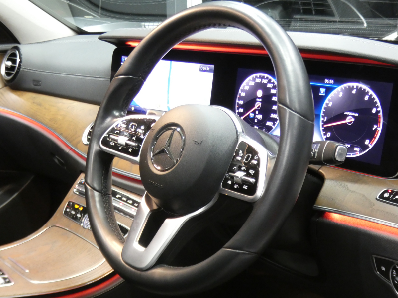 メルセデスベンツ Eクラス E450 4MATIC ｴｸｽｸﾙｰｼﾌﾞ ｴｸｽｸﾙｰｼﾌﾞ&ﾚｰﾀﾞｰｾｰﾌﾃｨPKG　中期 meｺﾈｸﾄ ﾅｯﾊﾟ黒革/ﾍﾞﾝﾁﾚｰﾀｰ/前後ﾋｰﾀｰ ﾊﾟﾉﾗﾏｻﾝﾙｰﾌ 純正ﾅﾋﾞ 地ﾃﾞｼﾞ AppleCarPlay 360度ｶﾒﾗ Burmester ｴｱﾊﾞﾗﾝｽPKG ﾍｯﾄﾞｱｯﾌﾟD 自動ﾄﾗﾝｸ/ﾌｯﾄOP LEDﾗｲﾄ/自動HB　2年保証付