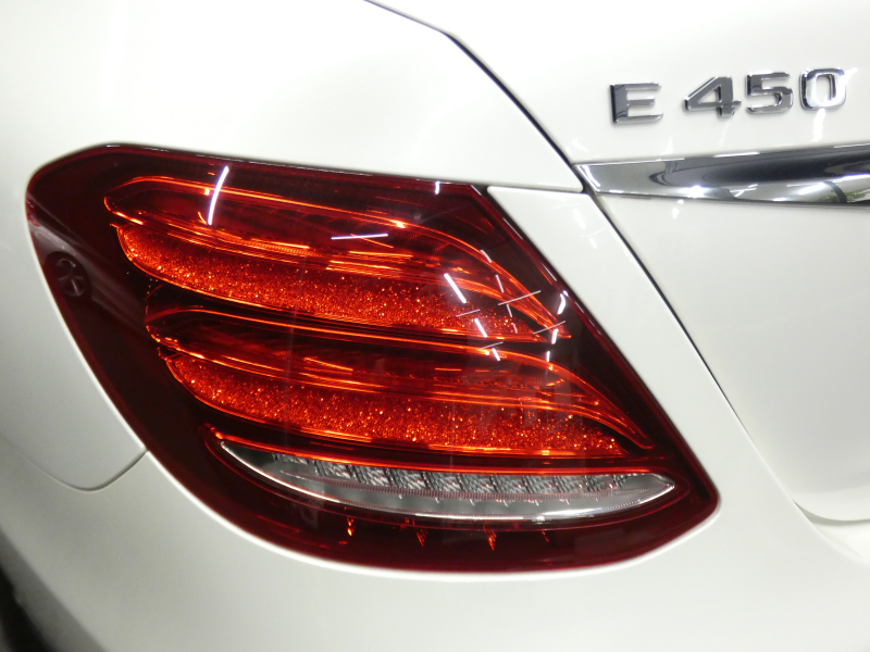 メルセデスベンツ Eクラス E450 4MATIC ｴｸｽｸﾙｰｼﾌﾞ ｴｸｽｸﾙｰｼﾌﾞ&ﾚｰﾀﾞｰｾｰﾌﾃｨPKG　中期 meｺﾈｸﾄ ﾅｯﾊﾟ黒革/ﾍﾞﾝﾁﾚｰﾀｰ/前後ﾋｰﾀｰ ﾊﾟﾉﾗﾏｻﾝﾙｰﾌ 純正ﾅﾋﾞ 地ﾃﾞｼﾞ AppleCarPlay 360度ｶﾒﾗ Burmester ｴｱﾊﾞﾗﾝｽPKG ﾍｯﾄﾞｱｯﾌﾟD 自動ﾄﾗﾝｸ/ﾌｯﾄOP LEDﾗｲﾄ/自動HB　2年保証付