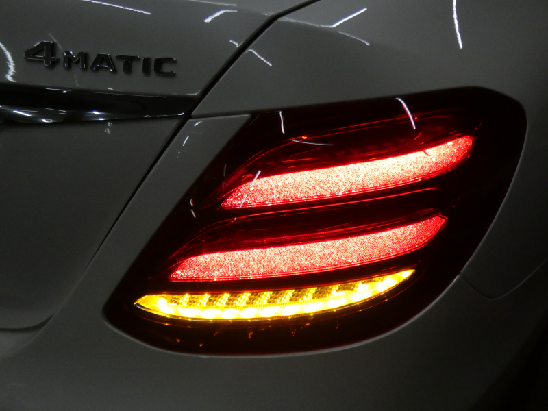 メルセデスベンツ Eクラス E450 4MATIC ｴｸｽｸﾙｰｼﾌﾞ ｴｸｽｸﾙｰｼﾌﾞ&ﾚｰﾀﾞｰｾｰﾌﾃｨPKG　中期 meｺﾈｸﾄ ﾅｯﾊﾟ黒革/ﾍﾞﾝﾁﾚｰﾀｰ/前後ﾋｰﾀｰ ﾊﾟﾉﾗﾏｻﾝﾙｰﾌ 純正ﾅﾋﾞ 地ﾃﾞｼﾞ AppleCarPlay 360度ｶﾒﾗ Burmester ｴｱﾊﾞﾗﾝｽPKG ﾍｯﾄﾞｱｯﾌﾟD 自動ﾄﾗﾝｸ/ﾌｯﾄOP LEDﾗｲﾄ/自動HB　2年保証付