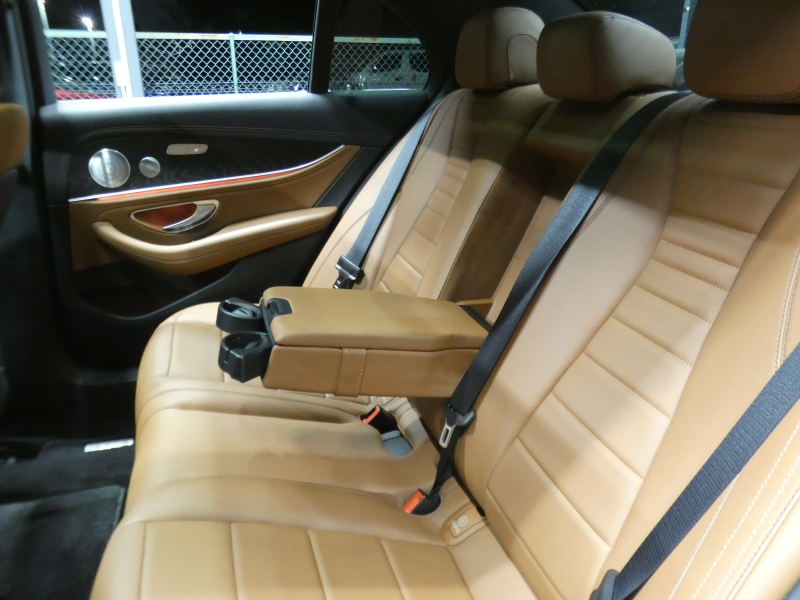 メルセデスベンツ Eクラス E300 ｱﾊﾞﾝｷﾞｬﾙﾄﾞ ｽﾎﾟｰﾂ ｴｸｽｸﾙｰｼﾌﾞ&ﾚｰﾀﾞｰｾｰﾌﾃｨPKG　中期 meｺﾈｸﾄ Newｽﾃｱﾘﾝｸﾞ ﾌﾞﾗｳﾝﾅｯﾊﾟﾚｻﾞｰ 全席ﾋｰﾀｰ ﾊﾟﾉﾗﾏｻﾝﾙｰﾌ HDDﾅﾋﾞTV Appleｶｰﾌﾟﾚｲ Burmester 360ｶﾒﾗ ﾍｯﾄﾞｱｯﾌﾟD ｴｱﾊﾞﾗﾝｽPKG AMGｴｱﾛ&19ｲﾝﾁAW　2年保証付