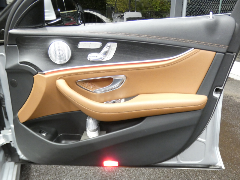 メルセデスベンツ Eクラス E300 ｱﾊﾞﾝｷﾞｬﾙﾄﾞ ｽﾎﾟｰﾂ ｴｸｽｸﾙｰｼﾌﾞ&ﾚｰﾀﾞｰｾｰﾌﾃｨPKG　中期 meｺﾈｸﾄ Newｽﾃｱﾘﾝｸﾞ ﾌﾞﾗｳﾝﾅｯﾊﾟﾚｻﾞｰ 全席ﾋｰﾀｰ ﾊﾟﾉﾗﾏｻﾝﾙｰﾌ HDDﾅﾋﾞTV Appleｶｰﾌﾟﾚｲ Burmester 360ｶﾒﾗ ﾍｯﾄﾞｱｯﾌﾟD ｴｱﾊﾞﾗﾝｽPKG AMGｴｱﾛ&19ｲﾝﾁAW　2年保証付