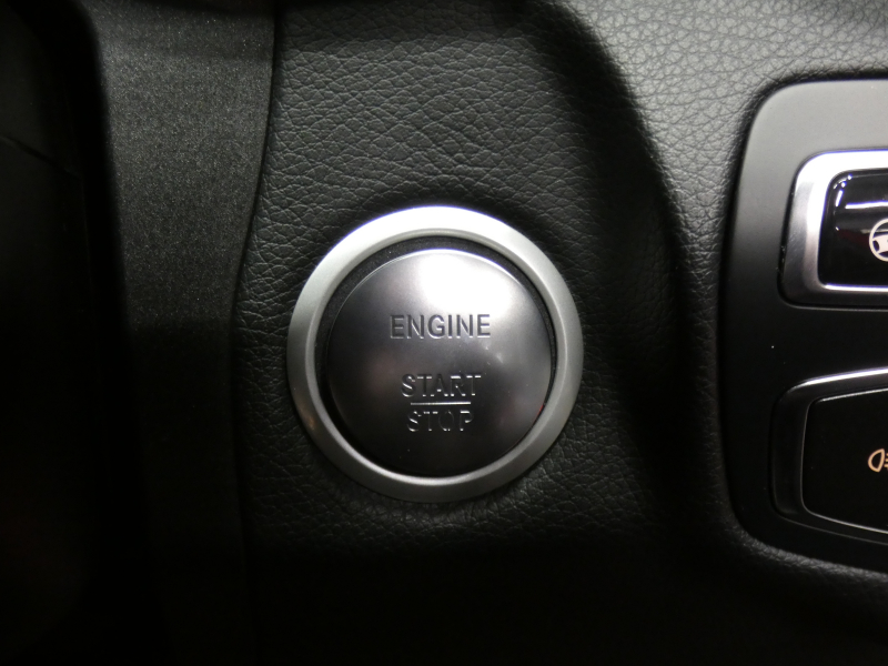 メルセデスベンツ Cクラス C250 ｽﾃｰｼｮﾝﾜｺﾞﾝ ｽﾎﾟｰﾂ ﾚｰﾀﾞｰｾｰﾌﾃｨPKG　AMGｴｱﾛ&19AW 黒本革ｼｰﾄ/ﾋｰﾀｰ HDDﾅﾋﾞ 地ﾃﾞｼﾞ Bｶﾒﾗ Burmester ﾍｯﾄﾞｱｯﾌﾟD ｴｱﾊﾞﾗﾝｽPKG 自動ﾘｱｹﾞｰﾄ/ﾌｯﾄOP ﾊﾟﾄﾞﾙｼﾌﾄ LEDﾗｲﾄ/ｵｰﾄHB ｱﾝﾋﾞｴﾝﾄﾗｲﾄ　2年保証付