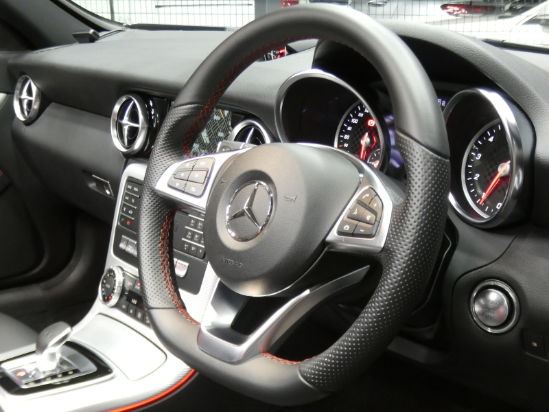 メルセデスベンツ SLCクラス SLC180 ｽﾎﾟｰﾂ ﾚｰﾀﾞｰｾｰﾌﾃｨPKG　9速AT AMGｴｱﾛ&18AW ｷｰﾚｽｺﾞｰ 黒本革ｼｰﾄ/ﾋｰﾀｰ HDDﾅﾋﾞ 地ﾃﾞｼﾞ AppleCarPlay Bｶﾒﾗ ﾀﾞｲﾅﾐｯｸｾﾚｸﾄ ﾀﾞｯｼｭﾎﾞｰﾄﾞｸﾛｯｸ LEDﾍｯﾄﾞﾗｲﾄ/ｱﾀﾞﾌﾟﾃｨﾌﾞHB 純正ﾄﾞﾗﾚｺ　2年保証付