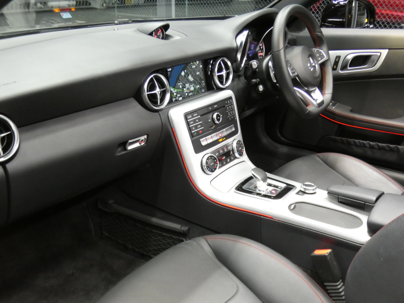 メルセデスベンツ SLCクラス SLC180 ｽﾎﾟｰﾂ ﾚｰﾀﾞｰｾｰﾌﾃｨPKG　9速AT AMGｴｱﾛ&18AW ｷｰﾚｽｺﾞｰ 黒本革ｼｰﾄ/ﾋｰﾀｰ HDDﾅﾋﾞ 地ﾃﾞｼﾞ AppleCarPlay Bｶﾒﾗ ﾀﾞｲﾅﾐｯｸｾﾚｸﾄ ﾀﾞｯｼｭﾎﾞｰﾄﾞｸﾛｯｸ LEDﾍｯﾄﾞﾗｲﾄ/ｱﾀﾞﾌﾟﾃｨﾌﾞHB 純正ﾄﾞﾗﾚｺ　2年保証付