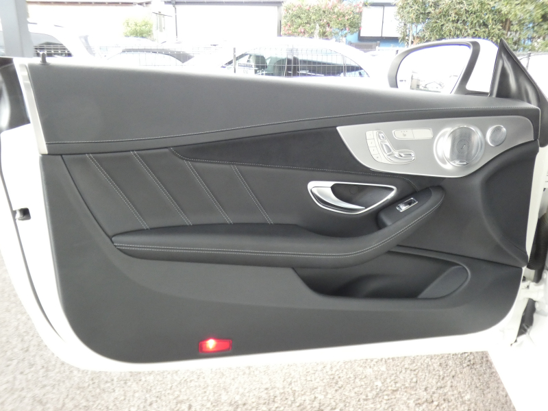 AMG Cクラス C63 ｸｰﾍﾟ ﾚｰﾀﾞｰｾｰﾌﾃｨPKG　AMG19ｲﾝﾁAW&AMGｴｱﾛ ﾌﾞﾗｯｸﾅｯﾊﾟﾚｻﾞｰ ﾅﾋﾞTV Bｶﾒﾗ Burmester 自動ﾄﾗﾝｸ/ﾌｯﾄOP ｴｱﾊﾞﾗﾝｽPKG/ﾊﾟﾌｭｰﾑｱﾄﾏｲｻﾞｰ AMGﾗｲﾄﾞｺﾝﾄﾛｰﾙｻｽ AMG強化ﾌﾞﾚｰｷ ﾄﾞﾗﾚｺ LEDﾍｯﾄﾞﾗｲﾄ/ｵｰﾄHB　2年保証付