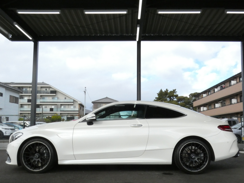 AMG Cクラス C63 ｸｰﾍﾟ ﾚｰﾀﾞｰｾｰﾌﾃｨPKG　AMG19ｲﾝﾁAW&AMGｴｱﾛ ﾌﾞﾗｯｸﾅｯﾊﾟﾚｻﾞｰ ﾅﾋﾞTV Bｶﾒﾗ Burmester 自動ﾄﾗﾝｸ/ﾌｯﾄOP ｴｱﾊﾞﾗﾝｽPKG/ﾊﾟﾌｭｰﾑｱﾄﾏｲｻﾞｰ AMGﾗｲﾄﾞｺﾝﾄﾛｰﾙｻｽ AMG強化ﾌﾞﾚｰｷ ﾄﾞﾗﾚｺ LEDﾍｯﾄﾞﾗｲﾄ/ｵｰﾄHB　2年保証付
