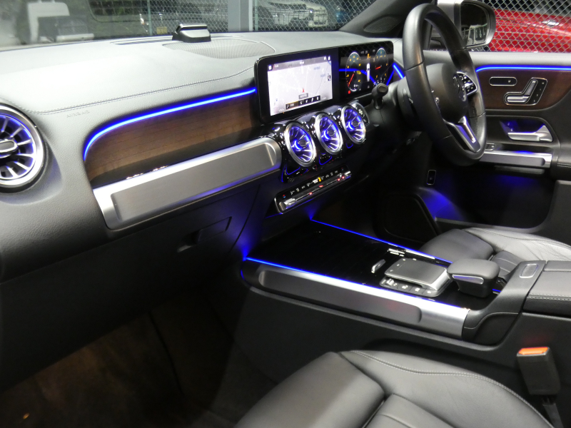 メルセデスベンツ GLB GLB200d 4MATIC ﾚｻﾞｰｴｸｽｸﾙｰｼﾌﾞ&ﾅﾋﾞｹﾞｰｼｮﾝ&ﾚｰﾀﾞｰｾｰﾌﾃｨPKG　1ｵｰﾅｰ meｺﾈｸﾄ 黒本革ｼｰﾄ ﾊﾟﾉﾗﾏSR MBUXﾅﾋﾞTV 360度ｶﾒﾗ 前後ﾄﾞﾗﾚｺ 純正18ｲﾝﾁAW LEDﾍｯﾄﾞﾗｲﾄ 自動ﾘｱｹﾞｰﾄ　2年保証付