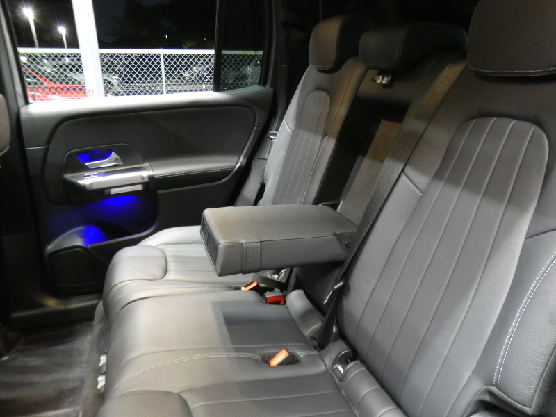 メルセデスベンツ GLB GLB200d 4MATIC ﾚｻﾞｰｴｸｽｸﾙｰｼﾌﾞ&ﾅﾋﾞｹﾞｰｼｮﾝ&ﾚｰﾀﾞｰｾｰﾌﾃｨPKG　1ｵｰﾅｰ meｺﾈｸﾄ 黒本革ｼｰﾄ ﾊﾟﾉﾗﾏSR MBUXﾅﾋﾞTV 360度ｶﾒﾗ 前後ﾄﾞﾗﾚｺ 純正18ｲﾝﾁAW LEDﾍｯﾄﾞﾗｲﾄ 自動ﾘｱｹﾞｰﾄ　2年保証付