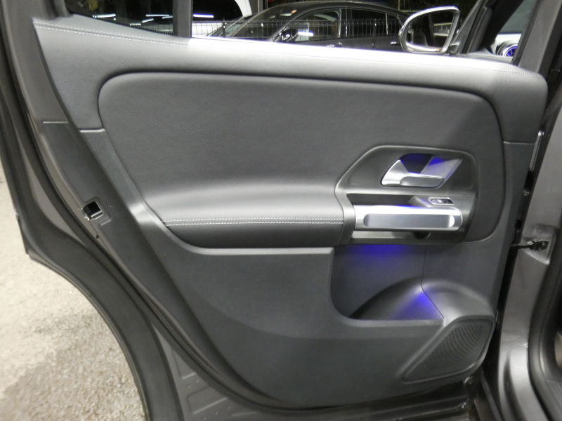 メルセデスベンツ GLB GLB200d 4MATIC ﾚｻﾞｰｴｸｽｸﾙｰｼﾌﾞ&ﾅﾋﾞｹﾞｰｼｮﾝ&ﾚｰﾀﾞｰｾｰﾌﾃｨPKG　1ｵｰﾅｰ meｺﾈｸﾄ 黒本革ｼｰﾄ ﾊﾟﾉﾗﾏSR MBUXﾅﾋﾞTV 360度ｶﾒﾗ 前後ﾄﾞﾗﾚｺ 純正18ｲﾝﾁAW LEDﾍｯﾄﾞﾗｲﾄ 自動ﾘｱｹﾞｰﾄ　2年保証付