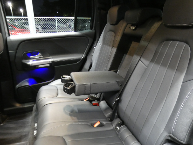 メルセデスベンツ GLB GLB200d 4MATIC ﾚｻﾞｰｴｸｽｸﾙｰｼﾌﾞ&ﾅﾋﾞｹﾞｰｼｮﾝ&ﾚｰﾀﾞｰｾｰﾌﾃｨPKG　1ｵｰﾅｰ meｺﾈｸﾄ 黒本革ｼｰﾄ ﾊﾟﾉﾗﾏSR MBUXﾅﾋﾞTV 360度ｶﾒﾗ 前後ﾄﾞﾗﾚｺ 純正18ｲﾝﾁAW LEDﾍｯﾄﾞﾗｲﾄ 自動ﾘｱｹﾞｰﾄ　2年保証付