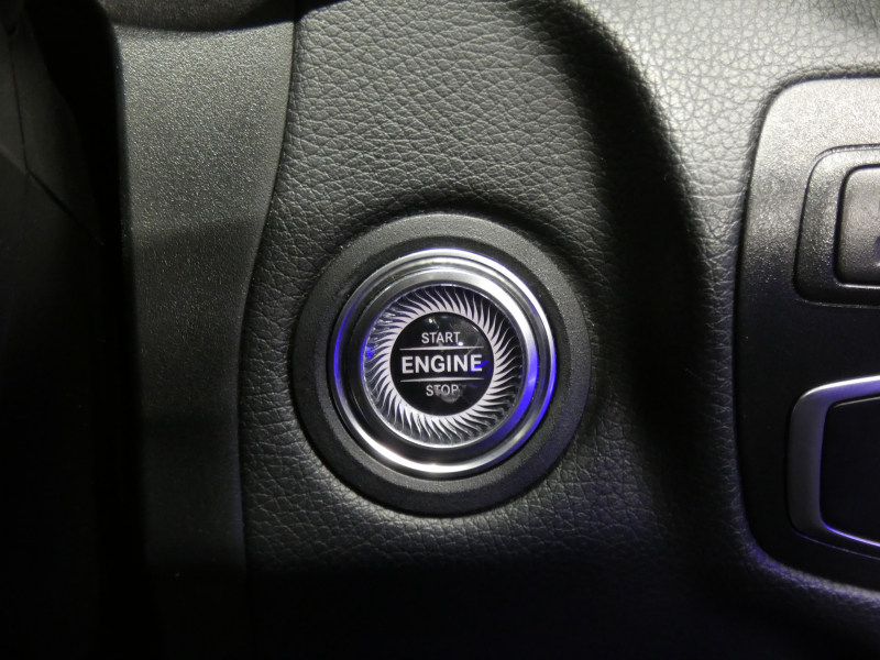 メルセデスベンツ GLCクーペ GLC220d 4MATIC ｸｰﾍﾟ AMGﾗｲﾝ ﾚｻﾞｰｴｸｽｸﾙｰｼﾌﾞ&ﾚｰﾀﾞｰｾｰﾌﾃｨPKG　後期 meｺﾈｸﾄ AMGｴｱﾛ&19AW 黒革/ﾍﾞﾝﾁﾚｰﾀｰ/ﾏｯｻｰｼﾞ ｻﾝﾙｰﾌ MBUXﾅﾋﾞ 地ﾃﾞｼﾞ 360度ｶﾒﾗ 前後ﾄﾞﾗﾚｺ Burmester ﾍｯﾄﾞｱｯﾌﾟD 自動ﾘｱｹﾞｰﾄ/ﾌｯﾄOP LEDﾍｯﾄﾞﾗｲﾄ　2年保証付