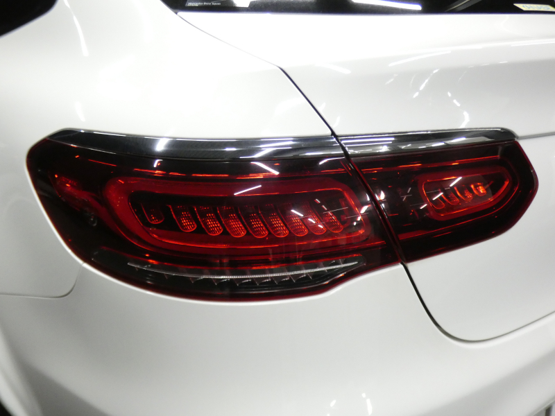 メルセデスベンツ GLCクーペ GLC220d 4MATIC ｸｰﾍﾟ AMGﾗｲﾝ ﾚｻﾞｰｴｸｽｸﾙｰｼﾌﾞ&ﾚｰﾀﾞｰｾｰﾌﾃｨPKG　後期 meｺﾈｸﾄ AMGｴｱﾛ&19AW 黒革/ﾍﾞﾝﾁﾚｰﾀｰ/ﾏｯｻｰｼﾞ ｻﾝﾙｰﾌ MBUXﾅﾋﾞ 地ﾃﾞｼﾞ 360度ｶﾒﾗ 前後ﾄﾞﾗﾚｺ Burmester ﾍｯﾄﾞｱｯﾌﾟD 自動ﾘｱｹﾞｰﾄ/ﾌｯﾄOP LEDﾍｯﾄﾞﾗｲﾄ　2年保証付