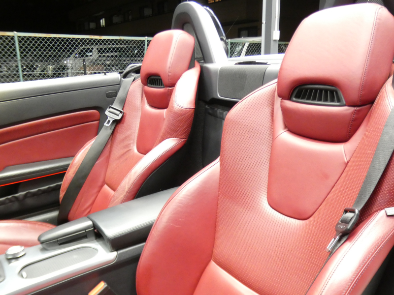 メルセデスベンツ SLKクラス SLK200 ﾚｰﾀﾞｰｾｰﾌﾃｨｴﾃﾞｨｼｮﾝ　100台限定車 AMGｽﾎﾟｰﾂPKG ﾏｼﾞｯｸｽｶｲR ﾍﾞﾝｶﾞﾙﾚｯﾄﾞﾅｯﾊﾟ革 ﾋｰﾀｰ&ｴｱｽｶｰﾌ ｱﾝﾋﾞｴﾝﾄﾗｲﾄ HDDﾅﾋﾞ 地ﾃﾞｼﾞ ﾊﾟｰｸﾄﾛﾆｯｸｾﾝｻｰ ﾊﾟﾄﾞﾙｼﾌﾄ ｷｾﾉﾝﾗｲﾄ/自動ﾊｲﾋﾞｰﾑ AMGｴｱﾛ&18ｲﾝﾁAW　2年保証付