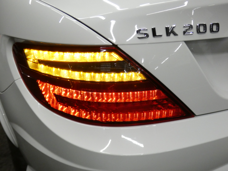 メルセデスベンツ SLKクラス SLK200 ﾚｰﾀﾞｰｾｰﾌﾃｨｴﾃﾞｨｼｮﾝ　100台限定車 AMGｽﾎﾟｰﾂPKG ﾏｼﾞｯｸｽｶｲR ﾍﾞﾝｶﾞﾙﾚｯﾄﾞﾅｯﾊﾟ革 ﾋｰﾀｰ&ｴｱｽｶｰﾌ ｱﾝﾋﾞｴﾝﾄﾗｲﾄ HDDﾅﾋﾞ 地ﾃﾞｼﾞ ﾊﾟｰｸﾄﾛﾆｯｸｾﾝｻｰ ﾊﾟﾄﾞﾙｼﾌﾄ ｷｾﾉﾝﾗｲﾄ/自動ﾊｲﾋﾞｰﾑ AMGｴｱﾛ&18ｲﾝﾁAW　2年保証付