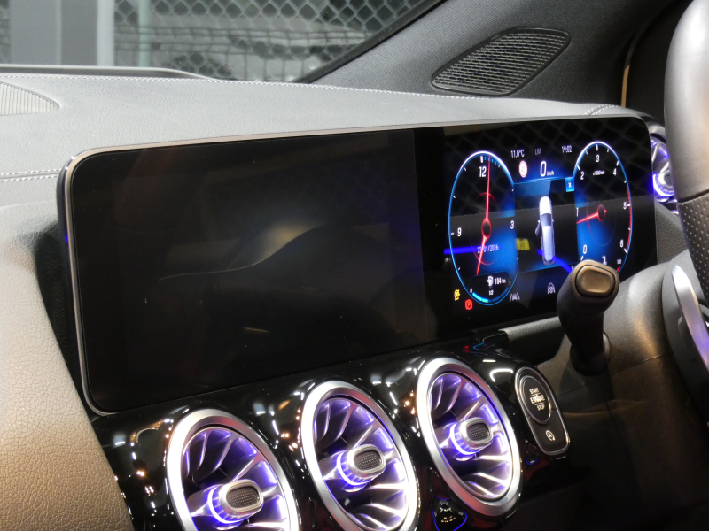 メルセデスベンツ Bクラス B200d AMGﾗｲﾝ AMGﾚｻﾞｰｴｸｽｸﾙｰｼﾌﾞ&ｱﾄﾞﾊﾞﾝｽﾄﾞ&ﾅﾋﾞ&ﾚｰﾀﾞｰｾｰﾌﾃｨPKG　meｺﾈｸﾄ 赤黒革 ﾊﾟﾉﾗﾏSR MBUXﾅﾋﾞTV 360ｶﾒﾗ ｱﾄﾞﾊﾞﾝｽﾄﾞｻｳﾝﾄﾞ ﾍｯﾄﾞｱｯﾌﾟD 前後ﾄﾞﾗﾚｺ 自動ﾘｱｹﾞｰﾄ LEDﾗｲﾄ/ｱﾀﾞﾌﾟﾃｨﾌﾞHB　2年保証付