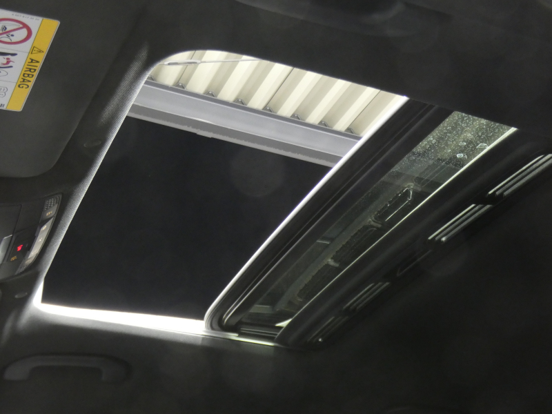 メルセデスベンツ GLCクーペ GLC220d 4MATIC ｸｰﾍﾟ AMGﾗｲﾝ ﾚｻﾞｰｴｸｽｸﾙｰｼﾌﾞ&ﾚｰﾀﾞｰｾｰﾌﾃｨPKG　後期 meｺﾈｸﾄ AMGｴｱﾛ&19AW 黒革/ﾍﾞﾝﾁﾚｰﾀｰ/ﾏｯｻｰｼﾞ ｻﾝﾙｰﾌ MBUXﾅﾋﾞ 地ﾃﾞｼﾞ 360度ｶﾒﾗ ﾄﾞﾗﾚｺ Burmester ﾍｯﾄﾞｱｯﾌﾟD 自動ﾘｱｹﾞｰﾄ/ﾌｯﾄOP LEDﾍｯﾄﾞﾗｲﾄ　2年保証付