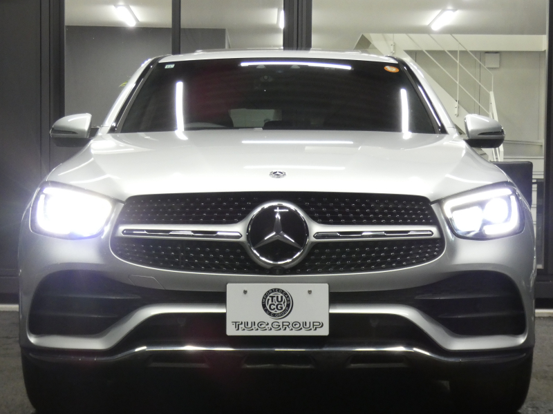 メルセデスベンツ GLCクーペ GLC220d 4MATIC ｸｰﾍﾟ AMGﾗｲﾝ ﾚｻﾞｰｴｸｽｸﾙｰｼﾌﾞ&ﾚｰﾀﾞｰｾｰﾌﾃｨPKG　後期 meｺﾈｸﾄ AMGｴｱﾛ&19AW 黒革/ﾍﾞﾝﾁﾚｰﾀｰ/ﾏｯｻｰｼﾞ ｻﾝﾙｰﾌ MBUXﾅﾋﾞ 地ﾃﾞｼﾞ 360度ｶﾒﾗ ﾄﾞﾗﾚｺ Burmester ﾍｯﾄﾞｱｯﾌﾟD 自動ﾘｱｹﾞｰﾄ/ﾌｯﾄOP LEDﾍｯﾄﾞﾗｲﾄ　2年保証付