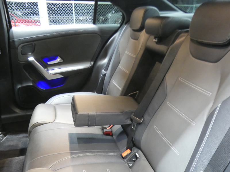 AMG Aクラス A35 4MATIC ｾﾀﾞﾝ AMGﾊﾟﾌｫｰﾏﾝｽ&AMGｱﾄﾞﾊﾞﾝｽﾄﾞ&ﾚｰﾀﾞｰｾｰﾌﾃｨPKG　meｺﾈｸﾄ AMGﾊﾟﾌｫｰﾏﾝｽｽﾃｱﾘﾝｸﾞ&ｼｰﾄ AMGｴｱﾛ&18ｲﾝﾁAW 強化ﾌﾞﾚｰｷ 灰黒革 ﾊﾟﾉﾗﾏSR MBUXﾅﾋﾞ 地ﾃﾞｼﾞ 360ｶﾒﾗ ﾍｯﾄﾞｱｯﾌﾟD ｱﾄﾞﾊﾞﾝｽﾄﾞS ﾄﾞﾗﾚｺ　2年保証付