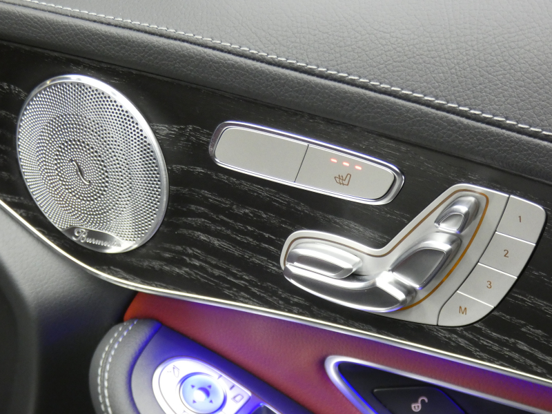 AMG GLCクーペ GLC43 4MATIC ｸｰﾍﾟ ﾚｻﾞｰｴｸｽｸﾙｰｼﾌﾞ&ﾚｰﾀﾞｰｾｰﾌﾃｨPKG　後期 1ｵｰﾅｰ 390ps meｺﾈｸﾄ 赤黒革/前後ﾋｰﾀｰ ｻﾝﾙｰﾌ MBUXﾅﾋﾞ 地ﾃﾞｼﾞ 360ｶﾒﾗ ﾍｯﾄﾞｱｯﾌﾟD Burmester ｴｱﾊﾞﾗﾝｽPKG 純正ﾄﾞﾗﾚｺ LEDﾍｯﾄﾞﾗｲﾄ AMGｴｱﾛ/20ｲﾝﾁAW　2年保証付