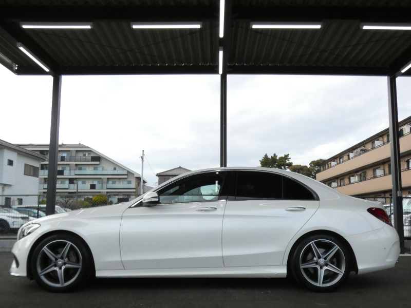 メルセデスベンツ Cクラス C200 AVG AMGﾗｲﾝ ﾍﾞｰｼｯｸ&ﾚｰﾀﾞｰｾｰﾌﾃｨPKG　ｷｰﾚｽｺﾞｰ 黒革ｼｰﾄ/ﾋｰﾀｰ HDDﾅﾋﾞ 地ﾃﾞｼﾞ Bｶﾒﾗ ﾊﾟｰｸﾄﾛﾆｯｸ ﾊﾟﾄﾞﾙｼﾌﾄ ﾄﾗﾝｸｽﾙｰ LEDﾗｲﾄ/自動ﾊｲﾋﾞｰﾑ AMGｴｱﾛ/AMG18AW　2年保証付