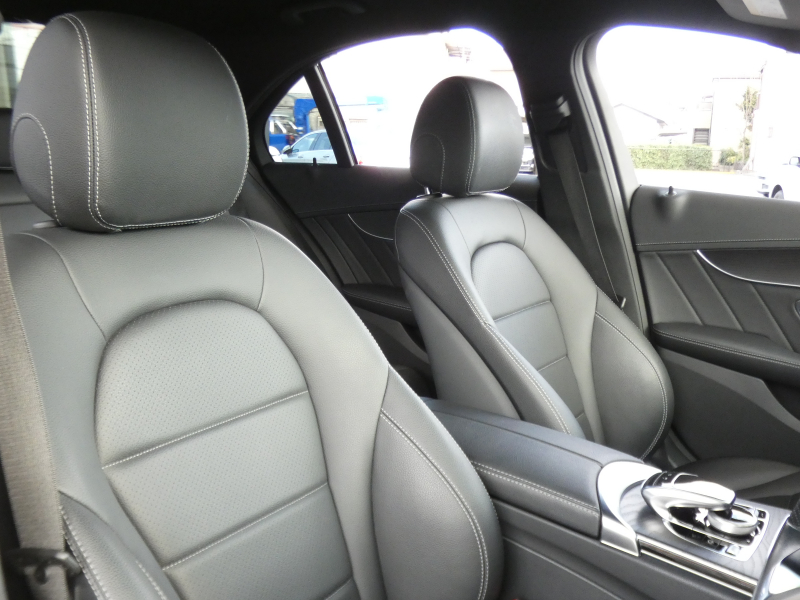 メルセデスベンツ Cクラス C200 AVG AMGﾗｲﾝ ﾍﾞｰｼｯｸ&ﾚｰﾀﾞｰｾｰﾌﾃｨPKG　ｷｰﾚｽｺﾞｰ 黒革ｼｰﾄ/ﾋｰﾀｰ HDDﾅﾋﾞ 地ﾃﾞｼﾞ Bｶﾒﾗ ﾊﾟｰｸﾄﾛﾆｯｸ ﾊﾟﾄﾞﾙｼﾌﾄ ﾄﾗﾝｸｽﾙｰ LEDﾗｲﾄ/自動ﾊｲﾋﾞｰﾑ AMGｴｱﾛ/AMG18AW　2年保証付