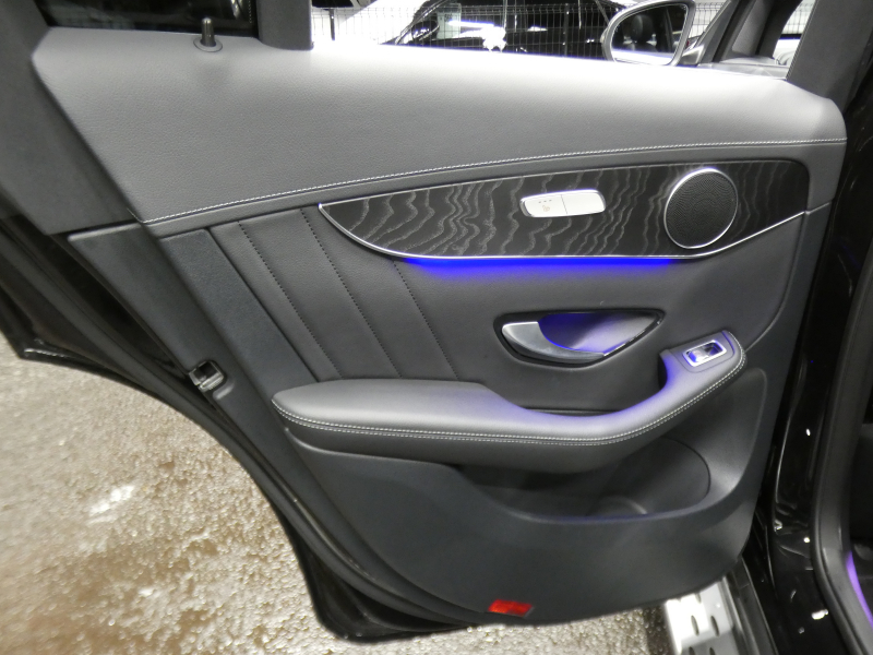 メルセデスベンツ GLC GLC220d 4MATIC AMGﾗｲﾝ ﾚｰﾀﾞｰｾｰﾌﾃｨPKG　後期 meｺﾈｸﾄ ｷｰﾚｽｺﾞｰ 黒半革ｼｰﾄ/前後ﾋｰﾀｰ ﾊﾟﾉﾗﾏSR MBUXﾅﾋﾞ 地ﾃﾞｼﾞ 360度ｶﾒﾗ 前後ﾄﾞﾗﾚｺ 自動ﾘｱｹﾞｰﾄ LEDﾗｲﾄ/自動HB AMGｴｱﾛ/19ｲﾝﾁAW　2年保証付