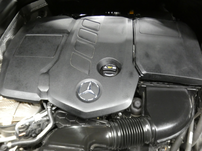 メルセデスベンツ GLC GLC220d 4MATIC AMGﾗｲﾝ ﾚｰﾀﾞｰｾｰﾌﾃｨPKG　後期 meｺﾈｸﾄ ｷｰﾚｽｺﾞｰ 黒半革ｼｰﾄ/前後ﾋｰﾀｰ ﾊﾟﾉﾗﾏSR MBUXﾅﾋﾞ 地ﾃﾞｼﾞ 360度ｶﾒﾗ 前後ﾄﾞﾗﾚｺ 自動ﾘｱｹﾞｰﾄ LEDﾗｲﾄ/自動HB AMGｴｱﾛ/19ｲﾝﾁAW　2年保証付