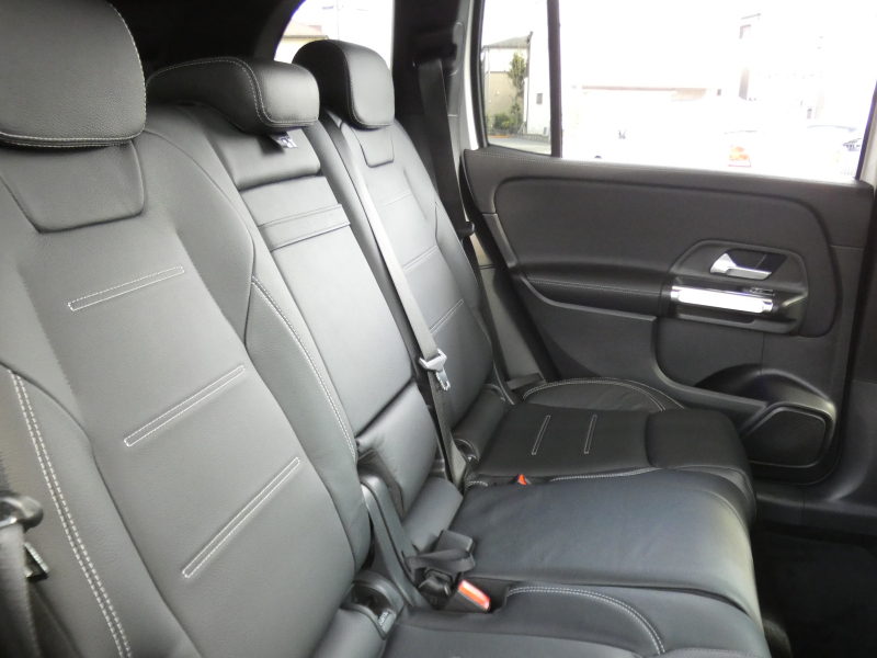 メルセデスベンツ GLB GLB250 4MATIC ｽﾎﾟｰﾂ ﾅｲﾄ&ﾚｰﾀﾞｰｾｰﾌﾃｨPKG　meｺﾈｸﾄ ｷｰﾚｽｺﾞｰ AMGｴｱﾛ&20ｲﾝﾁAW 黒本革ｼｰﾄ MBUXﾅﾋﾞ 地ﾃﾞｼﾞ 360度ｶﾒﾗ ﾀﾞｲﾅﾐｯｸｾﾚｸﾄ ﾊﾟﾄﾞﾙｼﾌﾄ 前後ﾄﾞﾗﾚｺ 自動ﾘｱｹﾞｰﾄ/ﾌｯﾄOP LEDﾍｯﾄﾞﾗｲﾄ ｵｰﾄHB　2年保証付