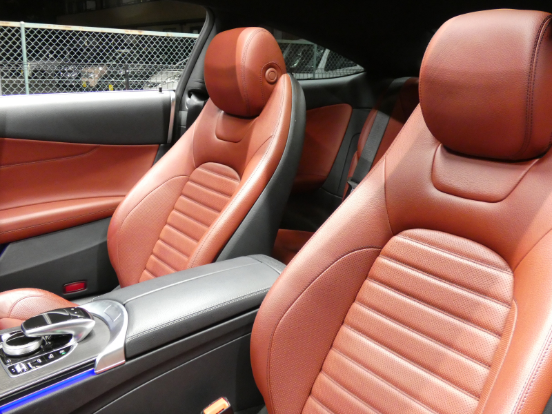 メルセデスベンツ Cクラス C180 ｸｰﾍﾟ ｽﾎﾟｰﾂ ﾚｻﾞｰｴｸｽｸﾙｰｼﾌﾞ&ﾚｰﾀﾞｰｾｰﾌﾃｨPKG　後期 meｺﾈｸﾄ 赤本革 ﾊﾟﾉﾗﾏSR ﾅﾋﾞTV Aｶｰﾌﾟﾚｲ Bｶﾒﾗ ﾍｯﾄﾞｱｯﾌﾟD ｴｱﾊﾞﾗﾝｽPKG ﾀﾞｲﾅﾐｯｸｾﾚｸﾄ AMGｴｱﾛ AMG19ｲﾝﾁAW LEDﾍｯﾄﾞﾗｲﾄ　2年保証付