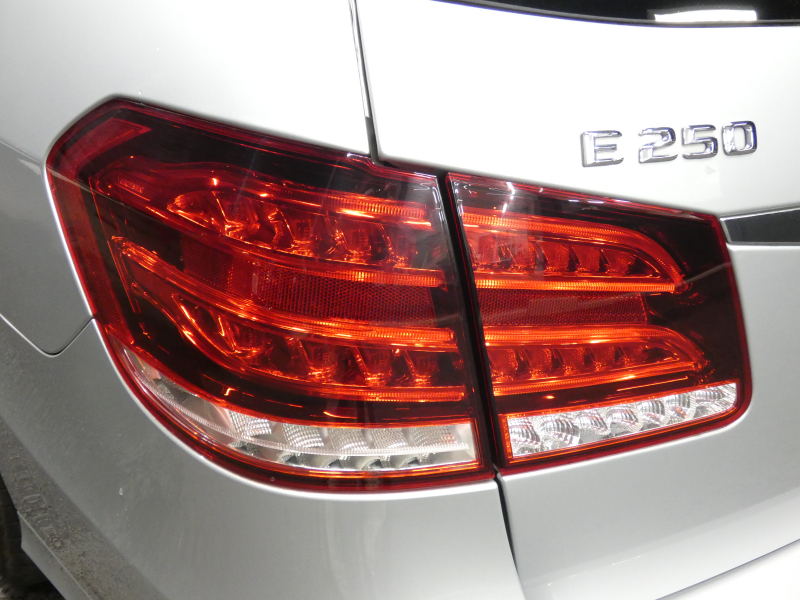 メルセデスベンツ Eクラス E250 ｽﾃｰｼｮﾝﾜｺﾞﾝ AVG AMGｽﾎﾟｰﾂ&ﾚｰﾀﾞｰｾｰﾌﾃｨPKG　後期 ｷｰﾚｽｺﾞｰ 黒本革ｼｰﾄ/前後ﾋｰﾀｰ ﾊﾟﾉﾗﾏｻﾝﾙｰﾌ HDDﾅﾋﾞ 地ﾃﾞｼﾞ 360度ｶﾒﾗ 純正ﾄﾞﾗﾚｺ ﾊﾟﾄﾞﾙｼﾌﾄ 自動ﾘｱｹﾞｰﾄ/ﾌｯﾄOP LEDﾍｯﾄﾞﾗｲﾄ AMGｴｱﾛ/18AW　2年保証付