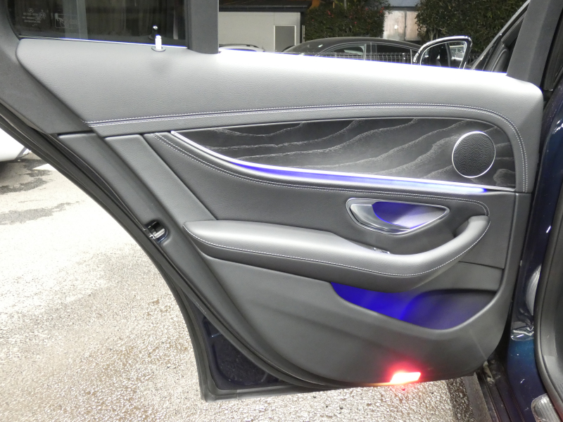 メルセデスベンツ Eクラス E200 ｱﾊﾞﾝｷﾞｬﾙﾄﾞ ｽﾎﾟｰﾂ ﾚｰﾀﾞｰｾｰﾌﾃｨPKG　希少ﾎﾞﾃﾞｨｶﾗｰ AMGｴｱﾛ&19ｲﾝﾁAW ｺﾝﾋﾞ革ｼｰﾄ ﾅﾋﾞTV 360度ｶﾒﾗ Aｶｰﾌﾟﾚｲ ﾀﾞｲﾅﾐｯｸｾﾚｸﾄ ｱﾝﾋﾞｴﾝﾄﾗｲﾄ LEDﾗｲﾄ/ｱﾀﾞﾌﾟﾃｨﾌﾞHB　2年保証付