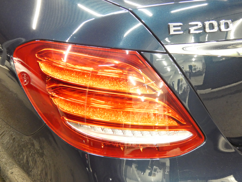 メルセデスベンツ Eクラス E200 ｱﾊﾞﾝｷﾞｬﾙﾄﾞ ｽﾎﾟｰﾂ ﾚｰﾀﾞｰｾｰﾌﾃｨPKG　希少ﾎﾞﾃﾞｨｶﾗｰ AMGｴｱﾛ&19ｲﾝﾁAW ｺﾝﾋﾞ革ｼｰﾄ ﾅﾋﾞTV 360度ｶﾒﾗ Aｶｰﾌﾟﾚｲ ﾀﾞｲﾅﾐｯｸｾﾚｸﾄ ｱﾝﾋﾞｴﾝﾄﾗｲﾄ LEDﾗｲﾄ/ｱﾀﾞﾌﾟﾃｨﾌﾞHB　2年保証付