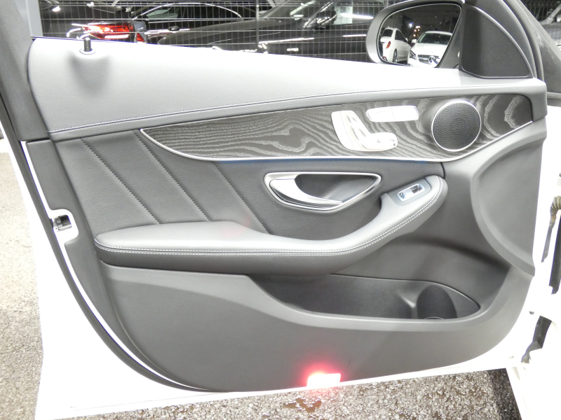 メルセデスベンツ Cクラス C220d ｱﾊﾞﾝｷﾞｬﾙﾄﾞ AMGﾗｲﾝ ﾚｻﾞｰｴｸｽｸﾙｰｼﾌﾞ&ﾚｰﾀﾞｰｾｰﾌﾃｨPKG　9速AT ｷｰﾚｽｺﾞｰ 黒本革/ｼｰﾄﾋｰﾀｰ HDDﾅﾋﾞTV Bｶﾒﾗ ﾍｯﾄﾞｱｯﾌﾟD ﾄﾞﾗﾚｺ ﾊﾟﾄﾞﾙｼﾌﾄ ｴｱﾊﾞﾗﾝｽPKG 自動ﾄﾗﾝｸ LEDﾍｯﾄﾞﾗｲﾄ/自動HB AMGｴｱﾛ&18ｲﾝﾁAW　2年保証付