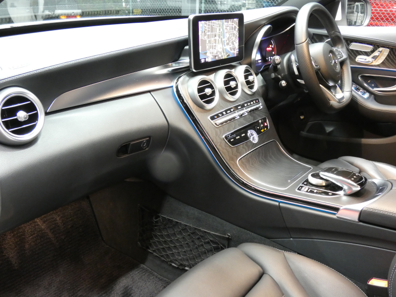 メルセデスベンツ Cクラス C220d ｱﾊﾞﾝｷﾞｬﾙﾄﾞ AMGﾗｲﾝ ﾚｻﾞｰｴｸｽｸﾙｰｼﾌﾞ&ﾚｰﾀﾞｰｾｰﾌﾃｨPKG　9速AT ｷｰﾚｽｺﾞｰ 黒本革/ｼｰﾄﾋｰﾀｰ HDDﾅﾋﾞTV Bｶﾒﾗ ﾍｯﾄﾞｱｯﾌﾟD ﾄﾞﾗﾚｺ ﾊﾟﾄﾞﾙｼﾌﾄ ｴｱﾊﾞﾗﾝｽPKG 自動ﾄﾗﾝｸ LEDﾍｯﾄﾞﾗｲﾄ/自動HB AMGｴｱﾛ&18ｲﾝﾁAW　2年保証付