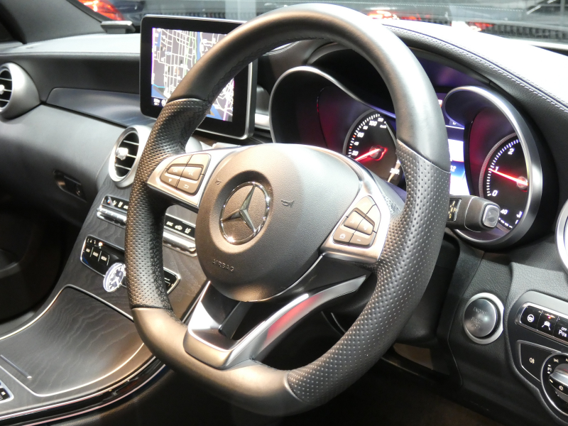 メルセデスベンツ Cクラス C220d ｱﾊﾞﾝｷﾞｬﾙﾄﾞ AMGﾗｲﾝ ﾚｻﾞｰｴｸｽｸﾙｰｼﾌﾞ&ﾚｰﾀﾞｰｾｰﾌﾃｨPKG　9速AT ｷｰﾚｽｺﾞｰ 黒本革/ｼｰﾄﾋｰﾀｰ HDDﾅﾋﾞTV Bｶﾒﾗ ﾍｯﾄﾞｱｯﾌﾟD ﾄﾞﾗﾚｺ ﾊﾟﾄﾞﾙｼﾌﾄ ｴｱﾊﾞﾗﾝｽPKG 自動ﾄﾗﾝｸ LEDﾍｯﾄﾞﾗｲﾄ/自動HB AMGｴｱﾛ&18ｲﾝﾁAW　2年保証付