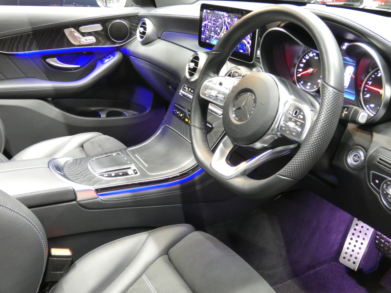 メルセデスベンツ GLC GLC220d 4MATIC AMGﾗｲﾝ ﾚｰﾀﾞｰｾｰﾌﾃｨPKG　後期 meｺﾈｸﾄ ｷｰﾚｽｺﾞｰ 黒半革ｼｰﾄ/前後ﾋｰﾀｰ ﾊﾟﾉﾗﾏSR MBUXﾅﾋﾞ 地ﾃﾞｼﾞ 360度ｶﾒﾗ 360度&ﾘｱﾄﾞﾗﾚｺ 自動ﾘｱｹﾞｰﾄ/ﾌｯﾄOP LEDﾗｲﾄ/自動HB AMGｴｱﾛ/19ｲﾝﾁAW　2年保証付