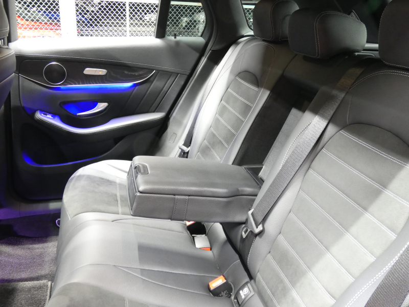 メルセデスベンツ GLC GLC220d 4MATIC AMGﾗｲﾝ ﾚｰﾀﾞｰｾｰﾌﾃｨPKG　後期 meｺﾈｸﾄ ｷｰﾚｽｺﾞｰ 黒半革ｼｰﾄ/前後ﾋｰﾀｰ ﾊﾟﾉﾗﾏSR MBUXﾅﾋﾞ 地ﾃﾞｼﾞ 360度ｶﾒﾗ 360度&ﾘｱﾄﾞﾗﾚｺ 自動ﾘｱｹﾞｰﾄ/ﾌｯﾄOP LEDﾗｲﾄ/自動HB AMGｴｱﾛ/19ｲﾝﾁAW　2年保証付