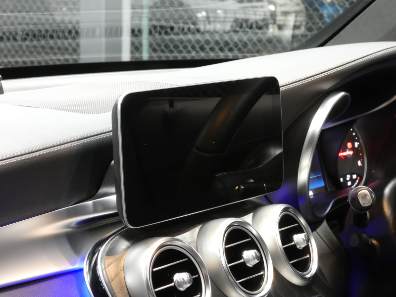 メルセデスベンツ GLC GLC220d 4MATIC AMGﾗｲﾝ ﾚｰﾀﾞｰｾｰﾌﾃｨPKG　後期 meｺﾈｸﾄ ｷｰﾚｽｺﾞｰ 黒半革ｼｰﾄ/前後ﾋｰﾀｰ ﾊﾟﾉﾗﾏSR MBUXﾅﾋﾞ 地ﾃﾞｼﾞ 360度ｶﾒﾗ 360度&ﾘｱﾄﾞﾗﾚｺ 自動ﾘｱｹﾞｰﾄ/ﾌｯﾄOP LEDﾗｲﾄ/自動HB AMGｴｱﾛ/19ｲﾝﾁAW　2年保証付