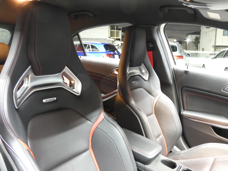 AMG Aクラス A45 AMG 4MATIC ｴﾃﾞｨｼｮﾝ1 ｾｰﾌﾃｨPKG　400台限定 専用ｴｸｽﾃﾘｱ&ｲﾝﾃﾘｱ AMGﾊﾟﾌｫｰﾏﾝｽｼｰﾄ/ｽﾃｱﾘﾝｸﾞ AMGｴｱﾛ/19ｲﾝﾁAW 強化ﾌﾞﾚｰｷ&ｻｽﾍﾟﾝｼｮﾝ HDDﾅﾋﾞ 地ﾃﾞｼﾞ Bｶﾒﾗ BTｵｰﾃﾞｨｵ ﾊﾟｰｸﾄﾛﾆｯｸ ﾃﾞｨｽﾄﾛﾆｯｸﾌﾟﾗｽ　2年保証付