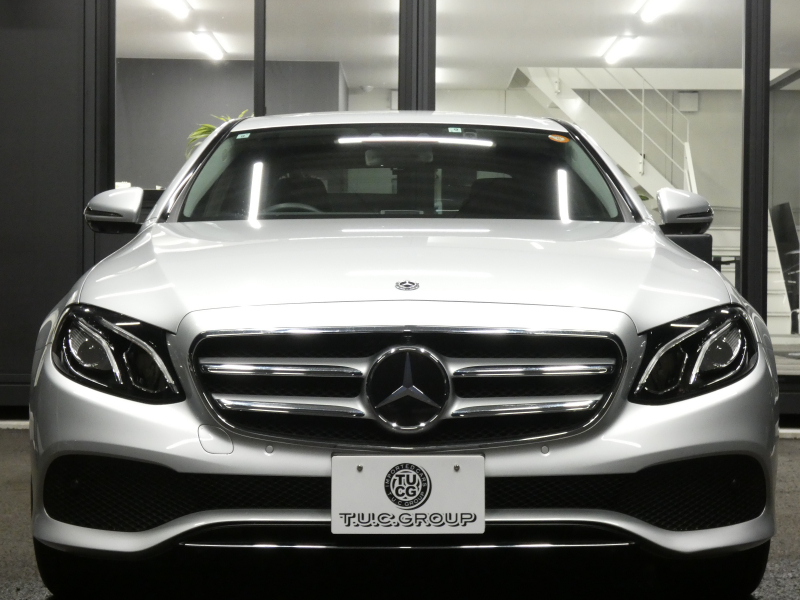 メルセデスベンツ Eクラス E200 ｱﾊﾞﾝｷﾞｬﾙﾄﾞ ｴｸｽｸﾙｰｼﾌﾞ&ﾚｰﾀﾞｰｾｰﾌﾃｨPKG　中期 BSG搭載 meｺﾈｸﾄ 黒本革ｼｰﾄ/前後ﾋｰﾀｰ 純正ﾅﾋﾞ 地ﾃﾞｼﾞ AppleCarPlay 360度ｶﾒﾗ 前後ﾄﾞﾗﾚｺ Burmester ﾍｯﾄﾞｱｯﾌﾟD ｴｱﾊﾞﾗﾝｽPKG 自動開閉ﾄﾗﾝｸ LEDﾗｲﾄ　2年保証付