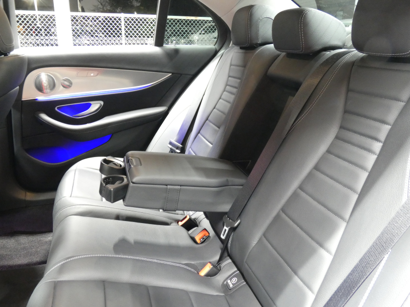 メルセデスベンツ Eクラス E200 ｱﾊﾞﾝｷﾞｬﾙﾄﾞ ｴｸｽｸﾙｰｼﾌﾞ&ﾚｰﾀﾞｰｾｰﾌﾃｨPKG　中期 BSG搭載 meｺﾈｸﾄ 黒本革ｼｰﾄ/前後ﾋｰﾀｰ 純正ﾅﾋﾞ 地ﾃﾞｼﾞ AppleCarPlay 360度ｶﾒﾗ 前後ﾄﾞﾗﾚｺ Burmester ﾍｯﾄﾞｱｯﾌﾟD ｴｱﾊﾞﾗﾝｽPKG 自動開閉ﾄﾗﾝｸ LEDﾗｲﾄ　2年保証付